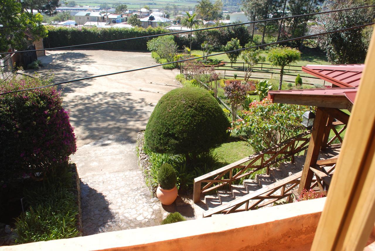 Hotel Rancho Constanza & Cabanas De La Montana Ngoại thất bức ảnh
